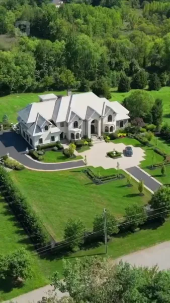 เทพสงครามหวนคืน กับเจ็ดพี่สาวสุดแกร่ง