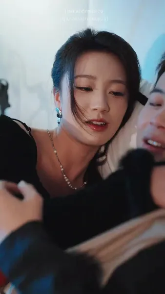 แด่เธอผู้เจิดจรัสกว่าใคร