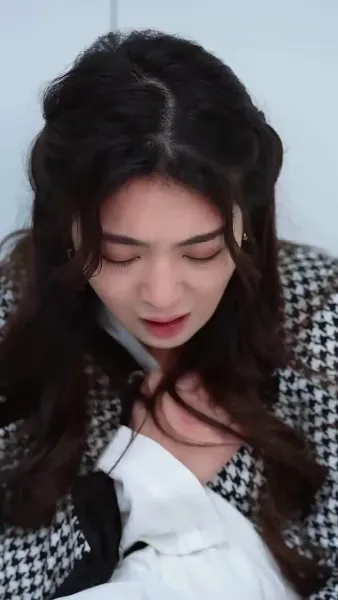 รีบหย่าเถอะ ฉันจะกลับไปรับมรดก ร้อยหมื่นล้าน