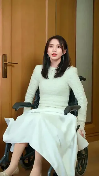 รีบหย่าเถอะ ฉันจะกลับไปรับมรดก ร้อยหมื่นล้าน