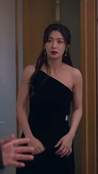 รีบหย่าเถอะ ฉันจะกลับไปรับมรดก ร้อยหมื่นล้าน