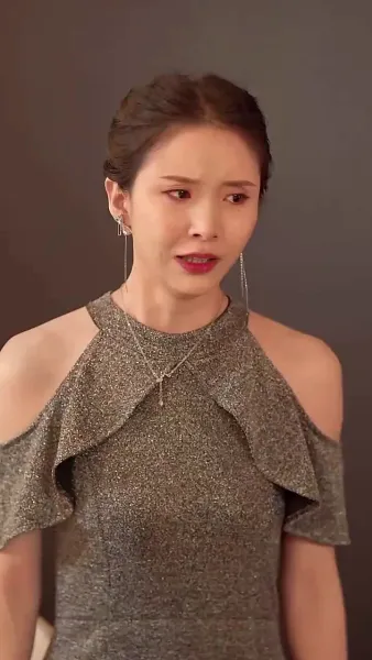 รีบหย่าเถอะ ฉันจะกลับไปรับมรดก ร้อยหมื่นล้าน