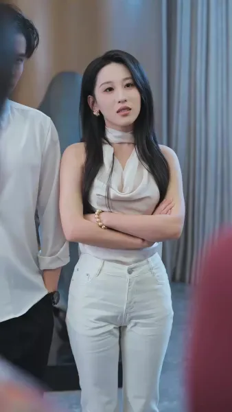 ราชินีแห่งเถ้าถ่าน