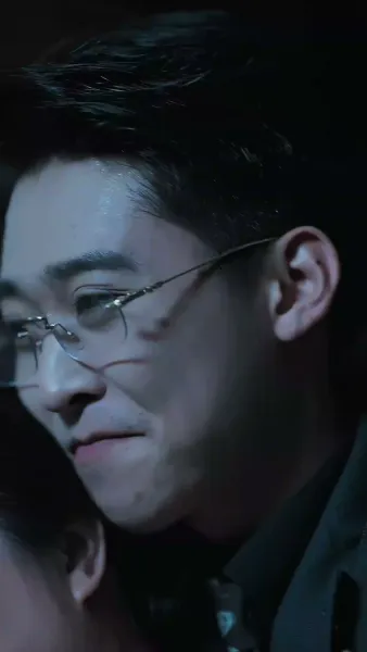 ราชินีแห่งเถ้าถ่าน