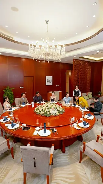 พ่อผมเป็นใครกันแน่