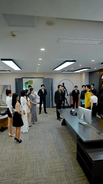 พ่อผมเป็นใครกันแน่