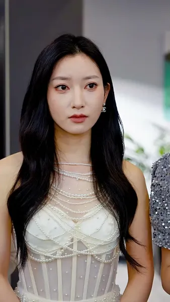 พ่อผมเป็นใครกันแน่