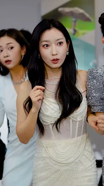 พ่อผมเป็นใครกันแน่