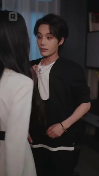 สองชีวิตในวิทยาลัยยอดฝีมือ