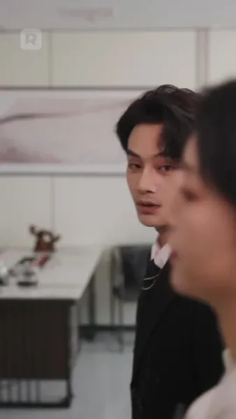 สองชีวิตในวิทยาลัยยอดฝีมือ