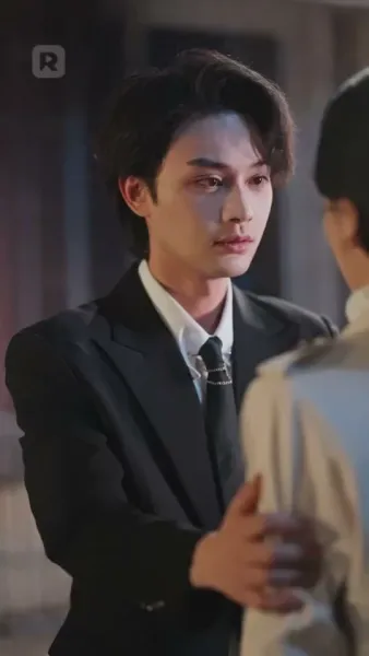 สองชีวิตในวิทยาลัยยอดฝีมือ