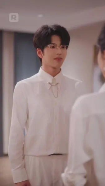 สองชีวิตในวิทยาลัยยอดฝีมือ