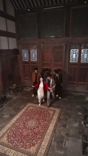 （พากย์ไทย）พันธนาการรักแห่งแสงจันทร์