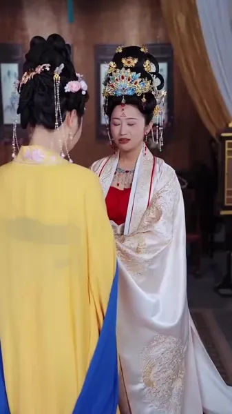 เบบี้ปลาคาร์ฟแห่งเกียวโตใต้จันทร์