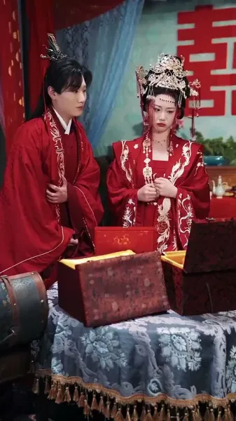 เบบี้ปลาคาร์ฟแห่งเกียวโตใต้จันทร์