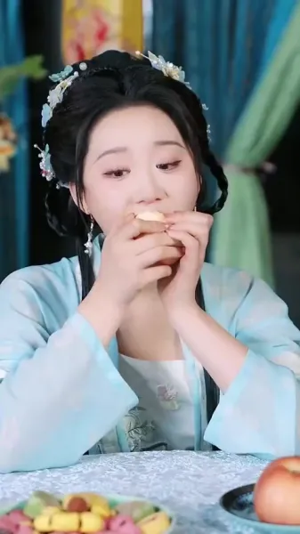 เบบี้ปลาคาร์ฟแห่งเกียวโตใต้จันทร์