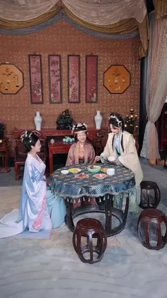 เบบี้ปลาคาร์ฟแห่งเกียวโตใต้จันทร์