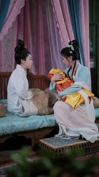 เบบี้ปลาคาร์ฟแห่งเกียวโตใต้จันทร์