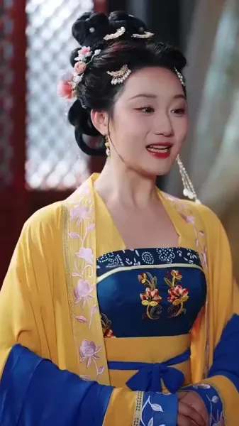 เบบี้ปลาคาร์ฟแห่งเกียวโตใต้จันทร์