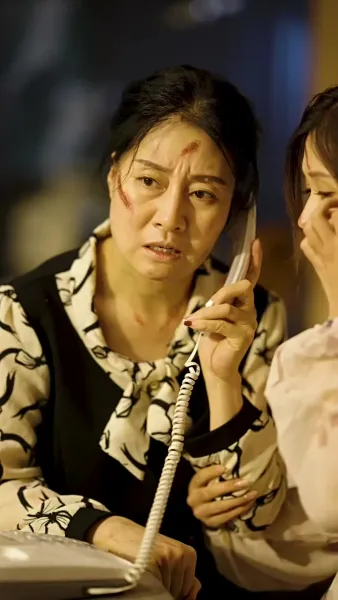 ดอกไม้สีเลือด