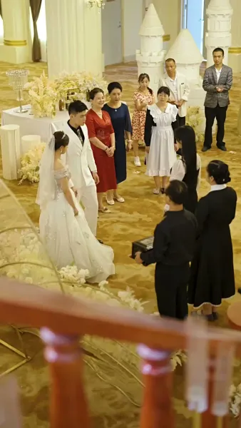 ดอกไม้สีเลือด