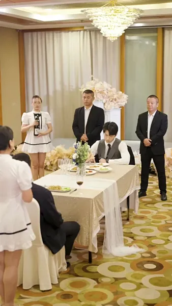 ดอกไม้สีเลือด