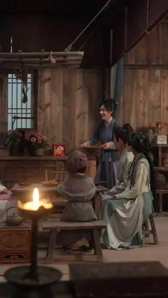 ในสมัยขาดแคลน แม่ข้ามเวลาเลี้ยงลูก