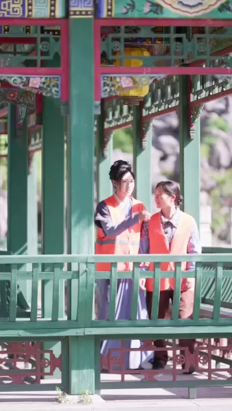 ในสมัยขาดแคลน แม่ข้ามเวลาเลี้ยงลูก