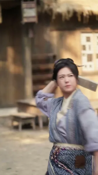 ในสมัยขาดแคลน แม่ข้ามเวลาเลี้ยงลูก