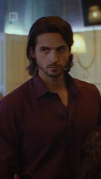 สองรักตามล่า: แวมไพร์และนักล่า