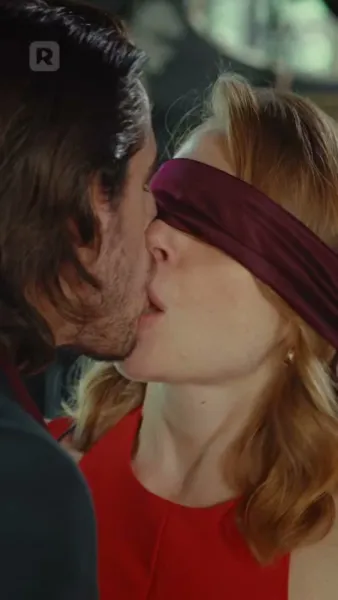 สองรักตามล่า: แวมไพร์และนักล่า