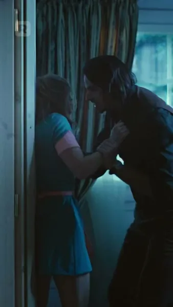 สองรักตามล่า: แวมไพร์และนักล่า