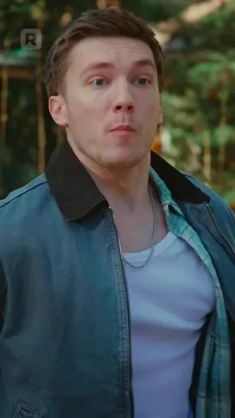 สองรักตามล่า: แวมไพร์และนักล่า