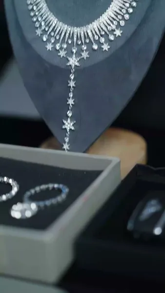 รักลับหลังทะเบียนสมรส