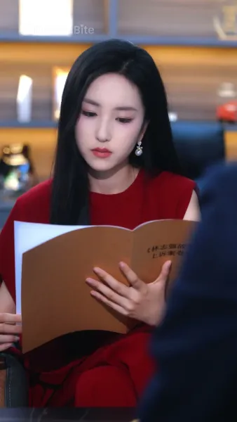 การกลับมาของทนายควีน