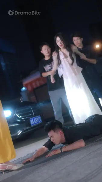 การกลับมาของทนายควีน