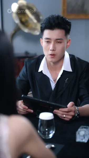 การกลับมาของทนายควีน