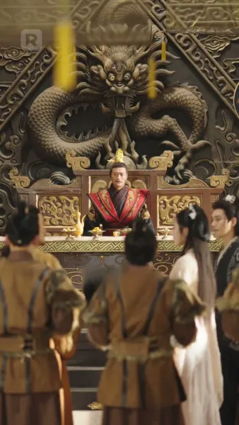 (พากย์) จันทราอาบโลหิต