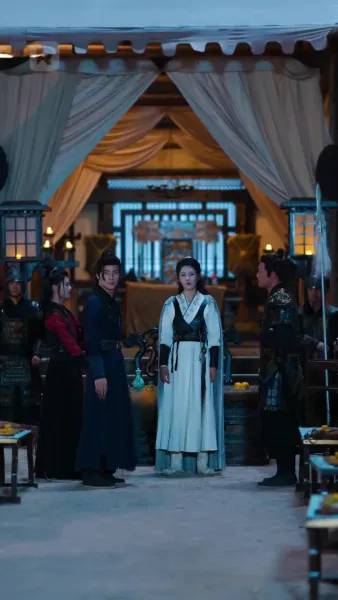 (พากย์) จันทราอาบโลหิต