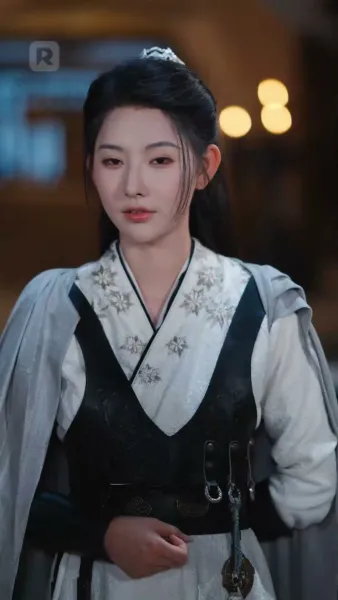 (พากย์) จันทราอาบโลหิต