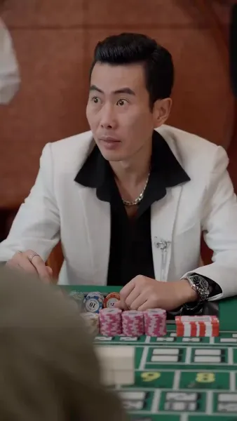 (พากย์เสียง) ความลับบนโต๊ะพนัน