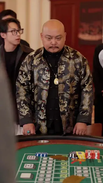 (พากย์เสียง) ความลับบนโต๊ะพนัน