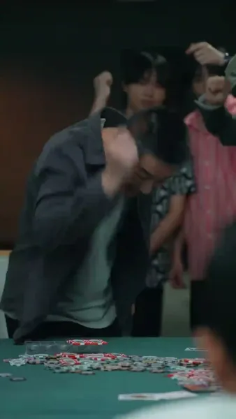 (พากย์เสียง) ความลับบนโต๊ะพนัน