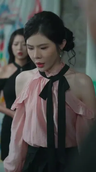 (พากย์เสียง) ความลับบนโต๊ะพนัน