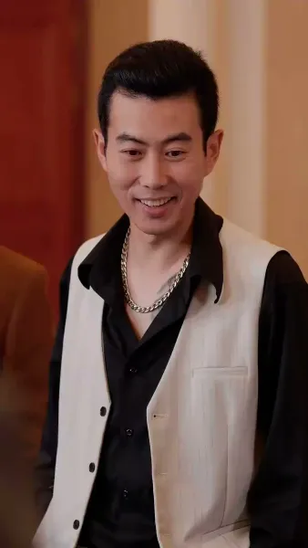 (พากย์เสียง) ความลับบนโต๊ะพนัน