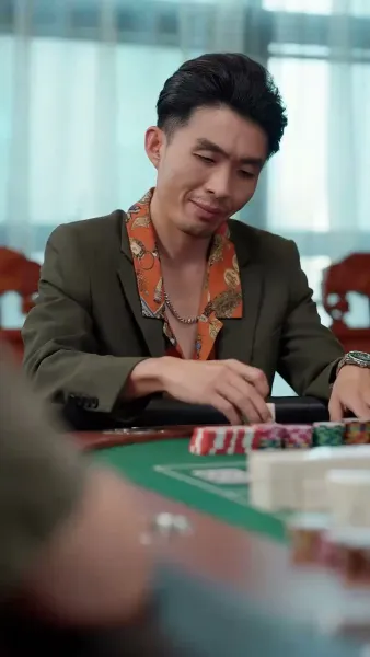 (พากย์เสียง) ความลับบนโต๊ะพนัน