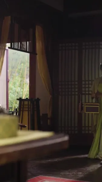 พระสวามีจำเป็น