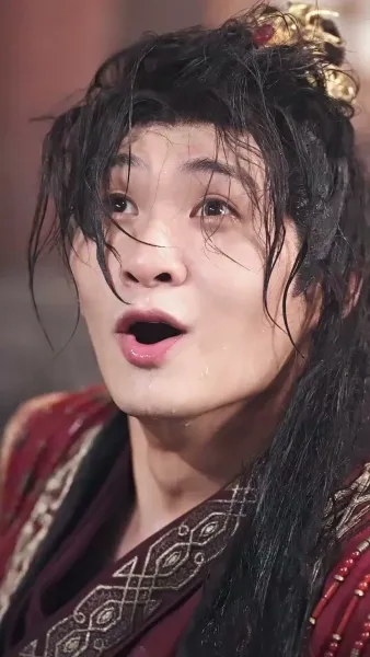 ราชินีผู้ท้าทายสวรรค์