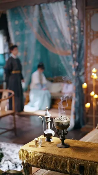 ความลับใต้ชุดบุรุษสู่ความวุ่นวายในจวนอ๋อง