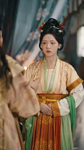 ความลับใต้ชุดบุรุษสู่ความวุ่นวายในจวนอ๋อง